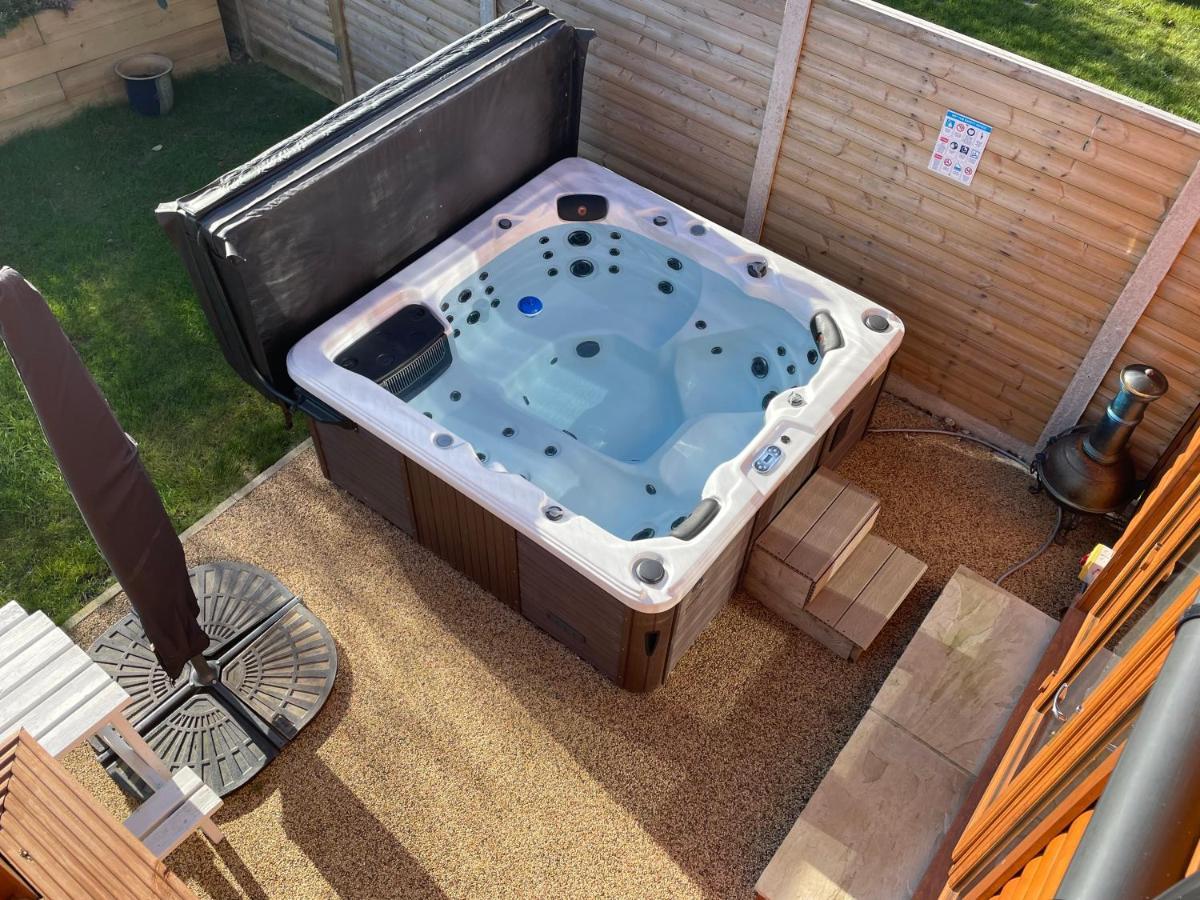 31 Cherry East Riding Of Yorkshire Hot Tub & Fishing Garton Екстериор снимка